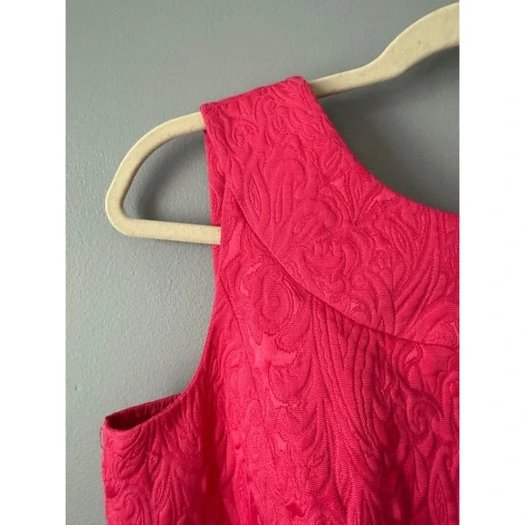 Talbot's Sleeveless Bright Pink Jacquard Zipper Back Sheath Dress Size 6 Petites - Picture 2 of 8